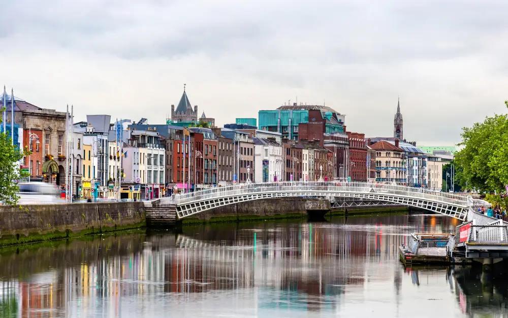 Cheap flights to Dublin - Book your flights to Dublin now!