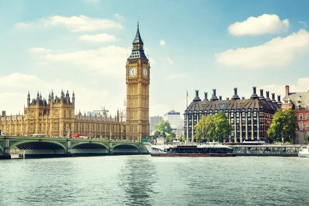 Cheap flights to London - Book your flights to London now!