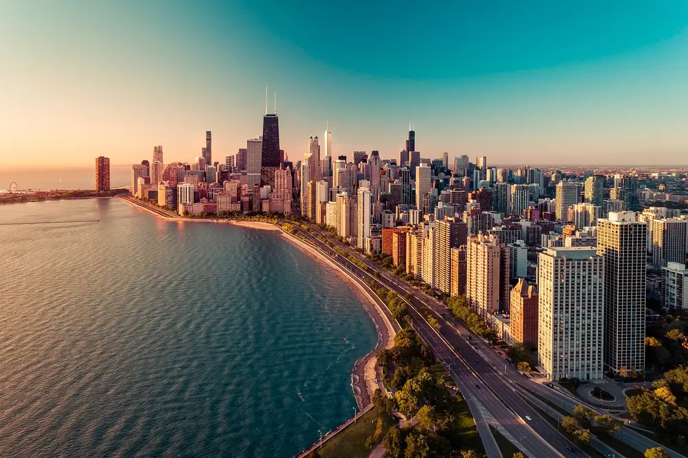 Chicago Flights - Book your flights to Chicago now!