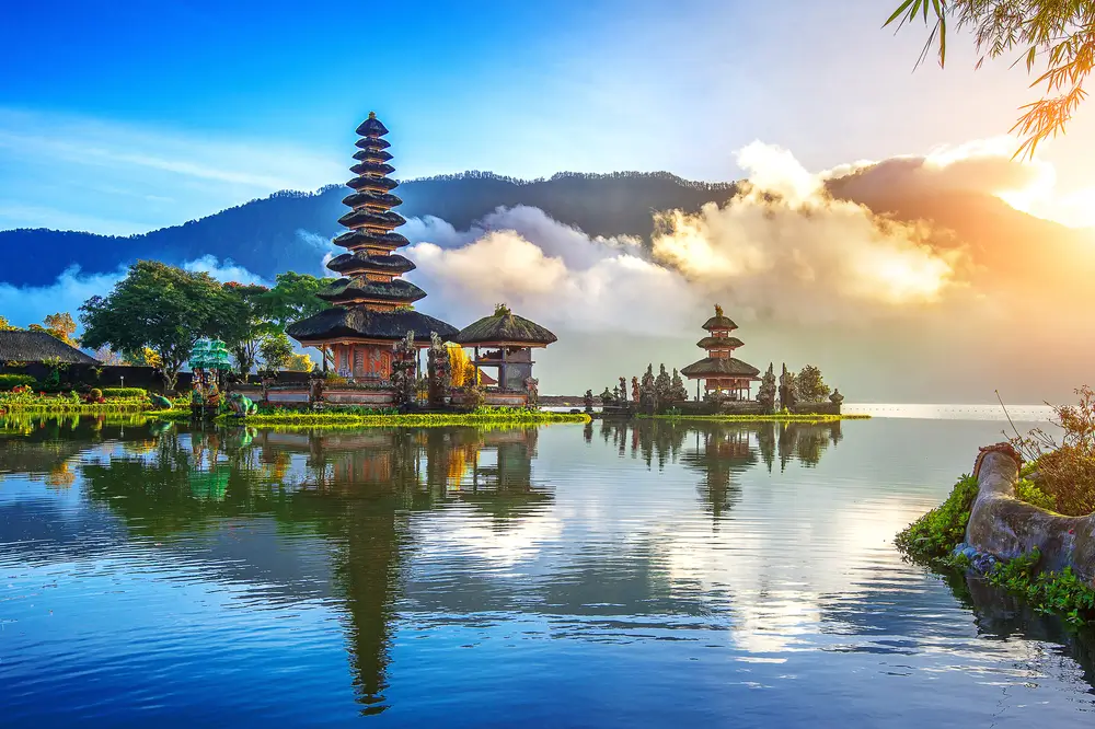 indonesia hotels - staying in indonesia