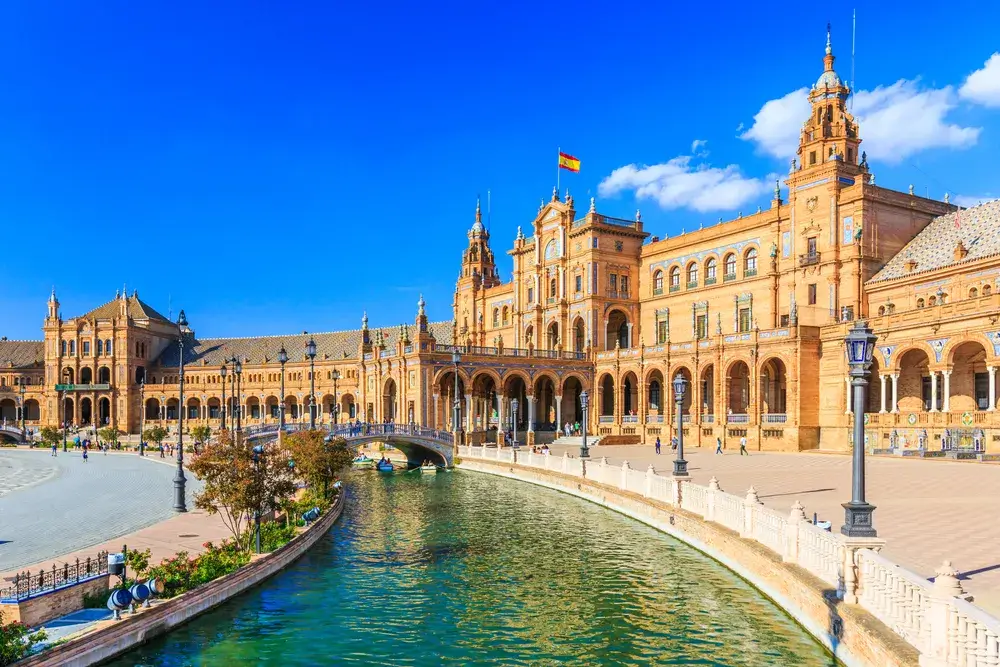 Seville Flights - Book your flights to Seville now!