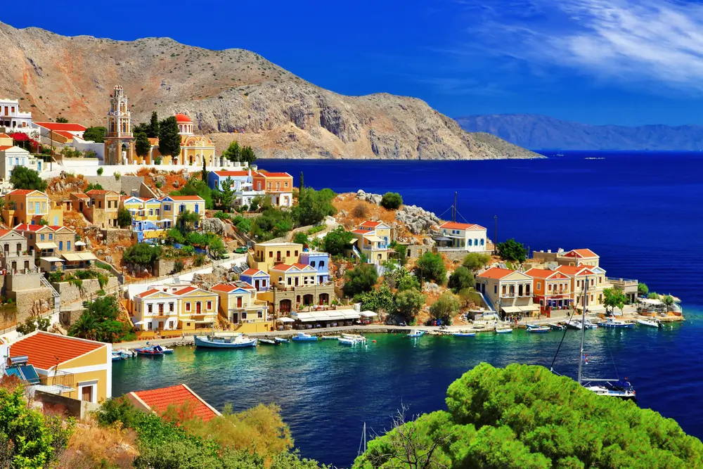 Cheap flights to Greece - Book your flights to Greece now!