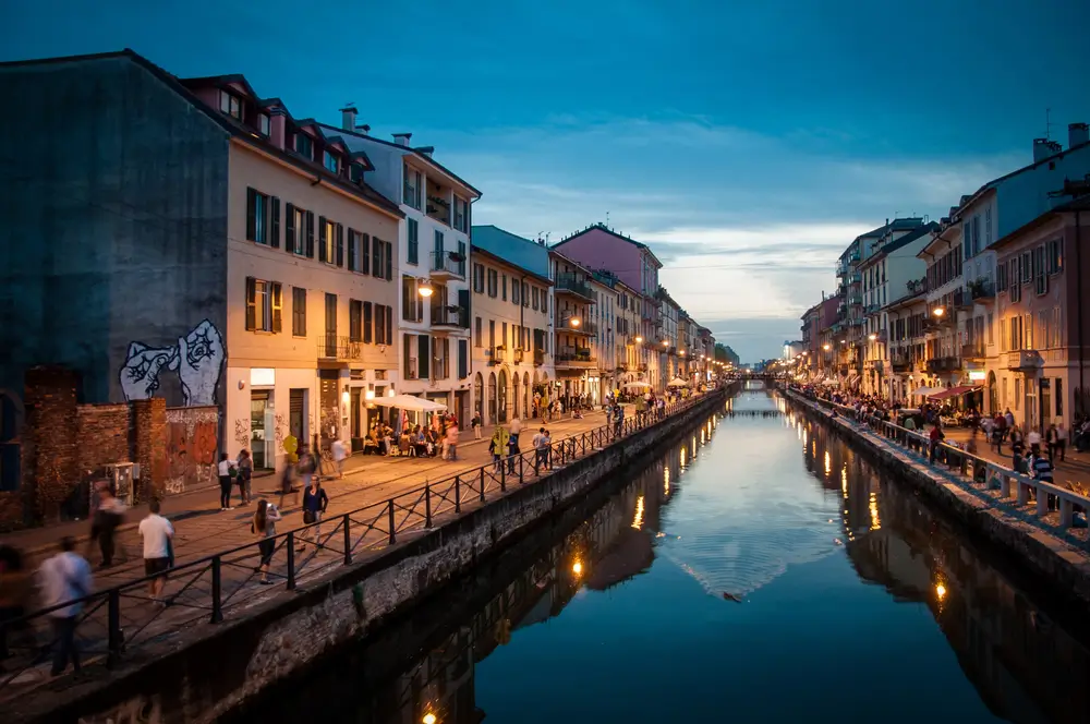 Cheap flights to Milan - Book your flights to Milan now!