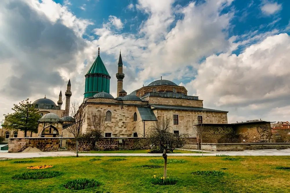 Hotels in Konya are waiting for you to discover the city's beauty! Find the best hotel deals.