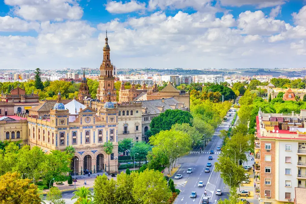 Hotels in Seville are waiting for you to discover the city's beauty! Find the best hotel deals.