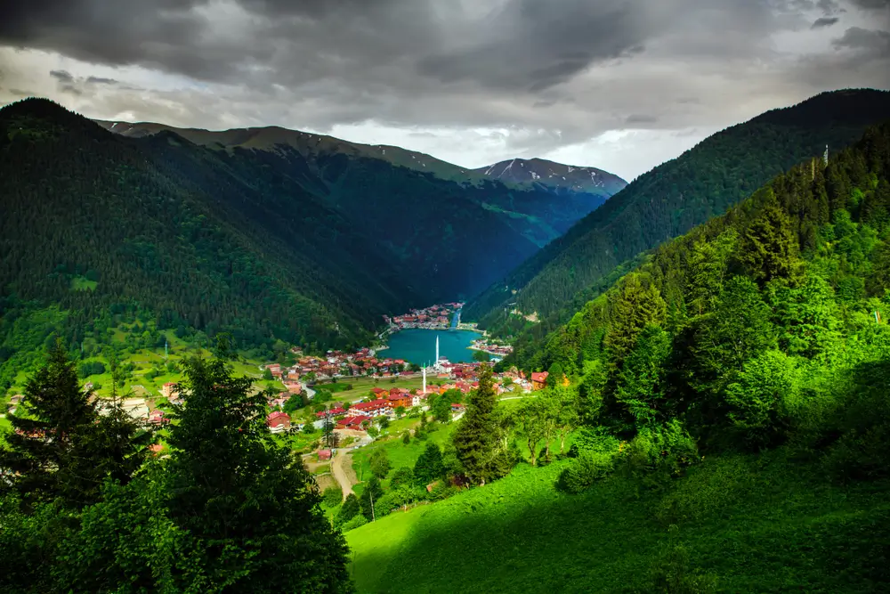 Trabzon flights - Book your flights to Trabzon now!