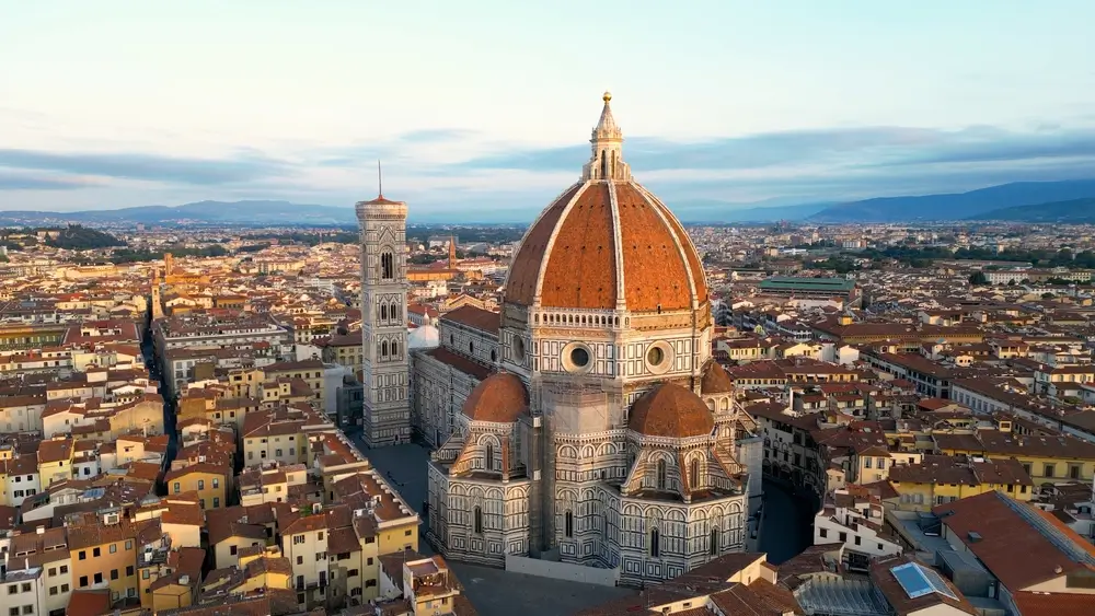 Hotels in Florence are waiting for you to discover the city's beauty! Find the best hotel deals.