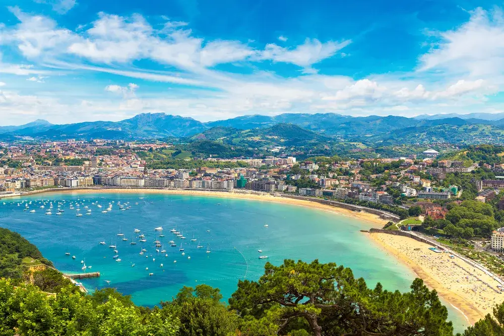 San Sebastian Flights - Book your flights to San Sebastian now!