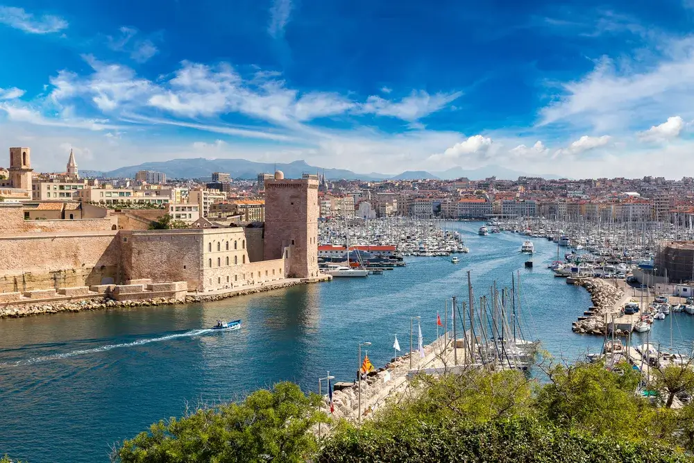 Marseille Flights - Book your flights to Marseille now!