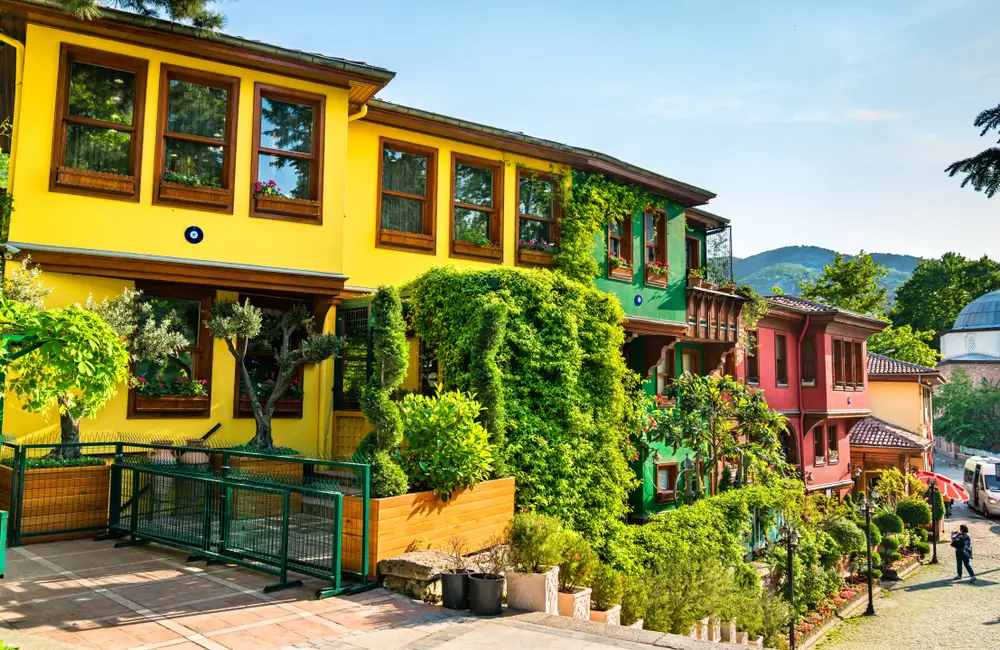 Hotels in Bursa are waiting for you to discover the city's beauty! Find the best hotel deals.